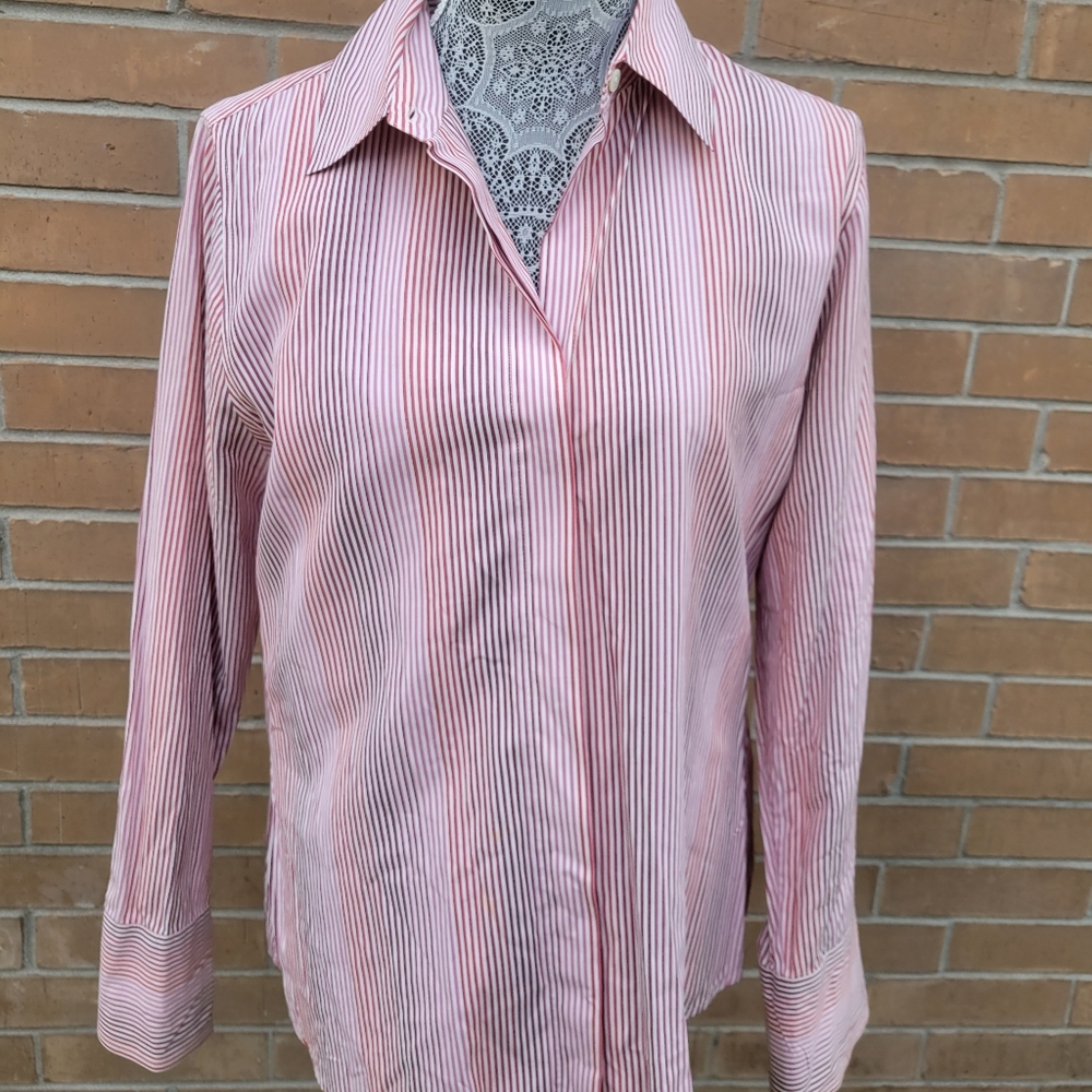 Women's Banana Republic button down shirt